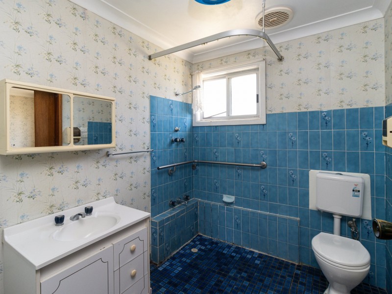 6 Beachcomber Avenue, Sussex Inlet NSW 2540