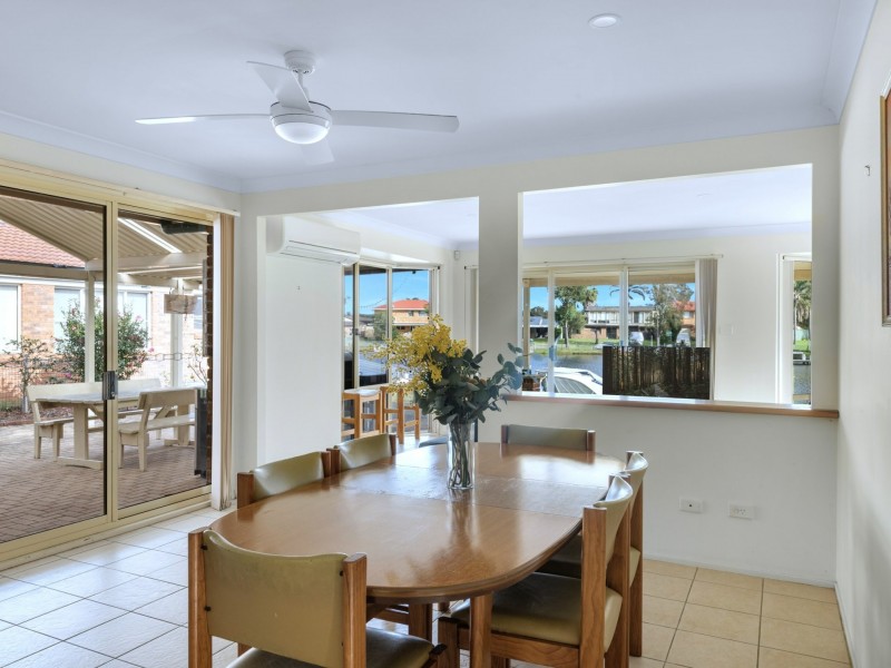 2 Sandpiper Way, Sussex Inlet NSW 2540