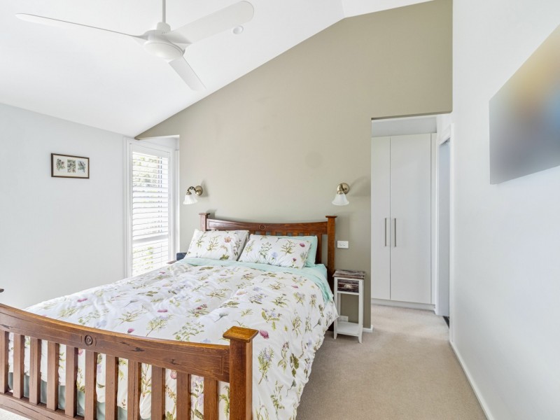 9 River Road, Sussex Inlet NSW 2540