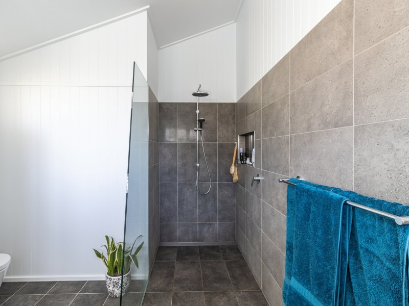 9 River Road, Sussex Inlet NSW 2540