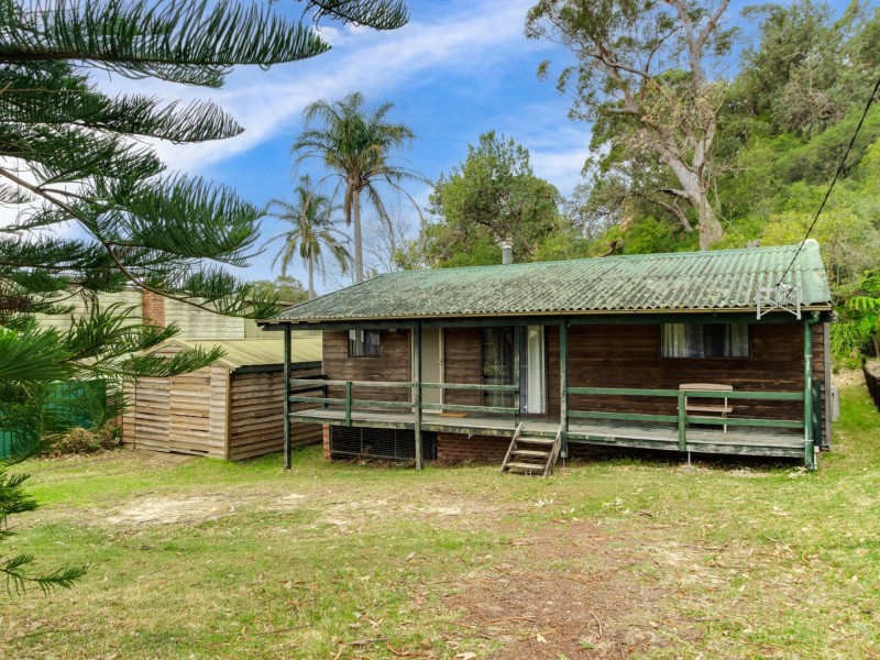 18 Pacificana Drive, Sussex Inlet NSW 2540