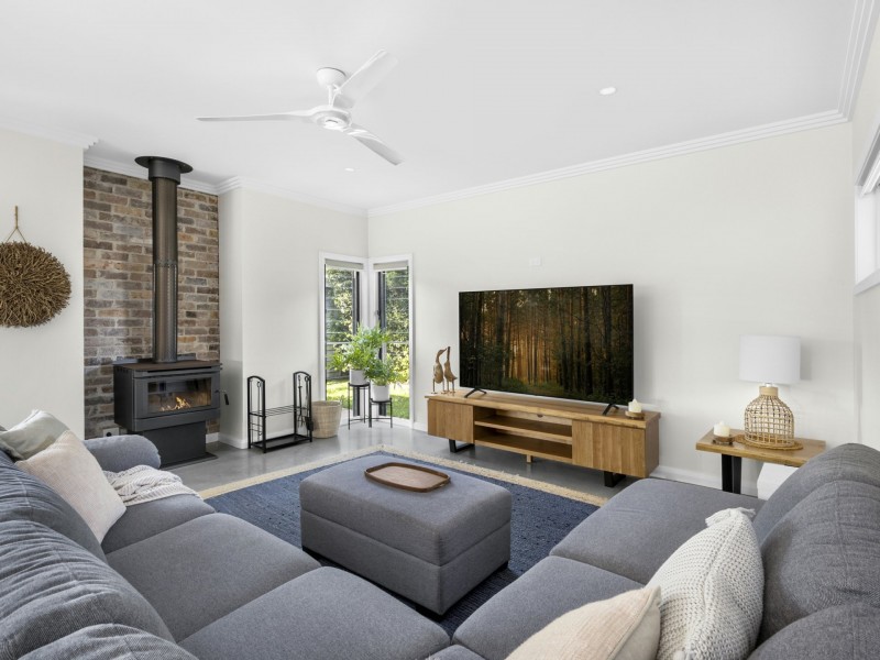 13 Kirpson Street, Berrara NSW 2540