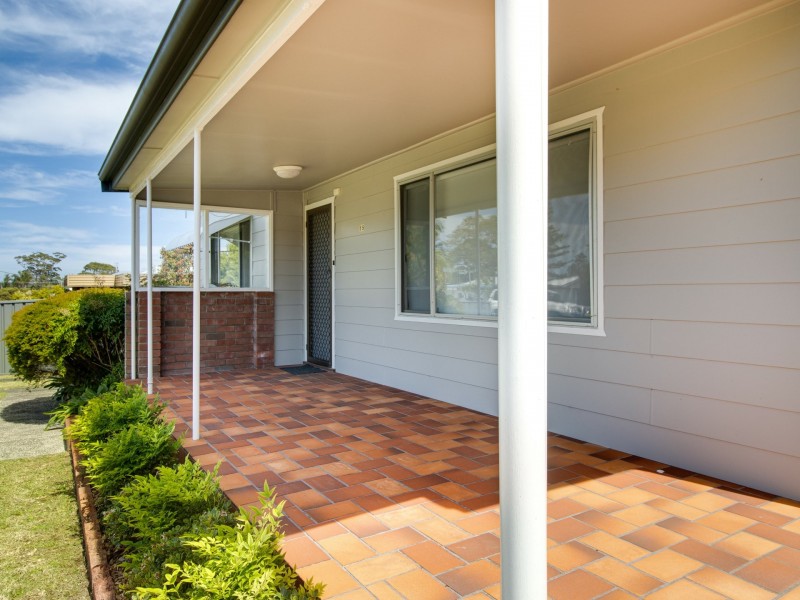 15 Lyons Road, Sussex Inlet NSW 2540