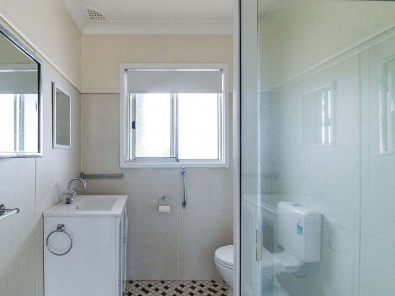 15 Lyons Road, Sussex Inlet NSW 2540