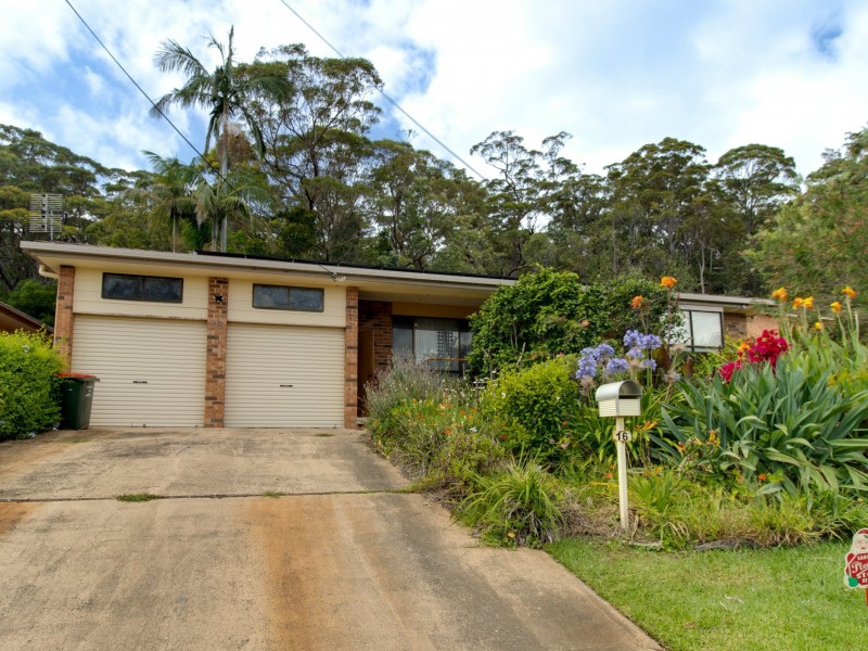 16 Wayfarer Drive, Sussex Inlet NSW 2540