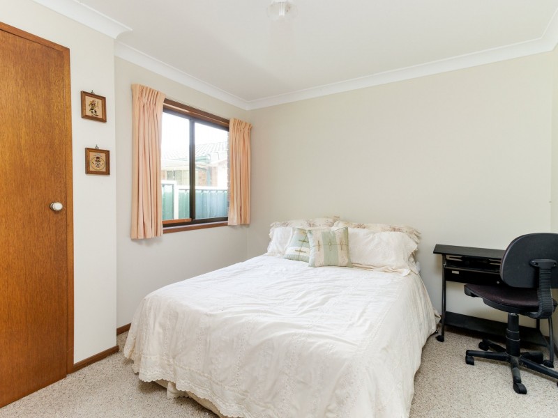 16 Wayfarer Drive, Sussex Inlet NSW 2540