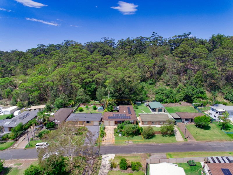 16 Wayfarer Drive, Sussex Inlet NSW 2540