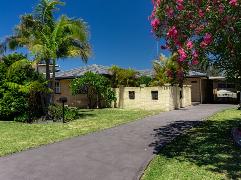 5 Teal Place, Sussex Inlet NSW 2540