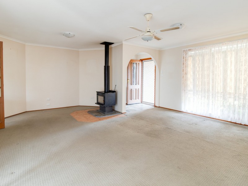 8 Anchorage Close, Sussex Inlet NSW 2540