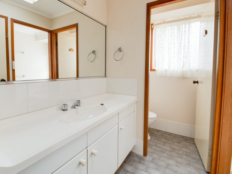 8 Anchorage Close, Sussex Inlet NSW 2540