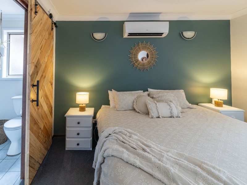 13 Lakeshore Parade, Sussex Inlet NSW 2540