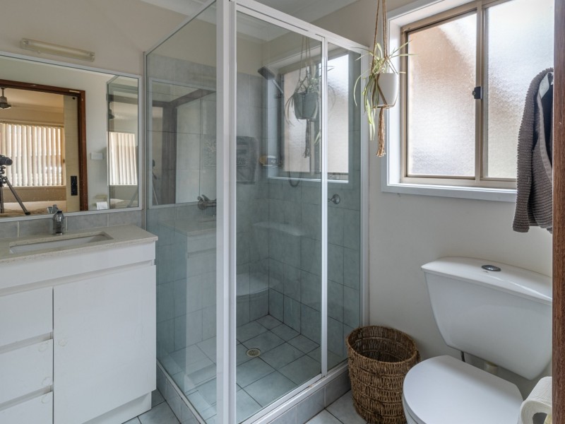13 Lakeshore Parade, Sussex Inlet NSW 2540