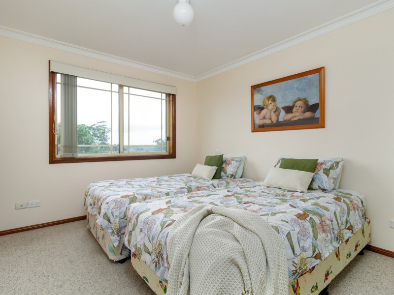 42 Tradewinds Avenue, Sussex Inlet NSW 2540