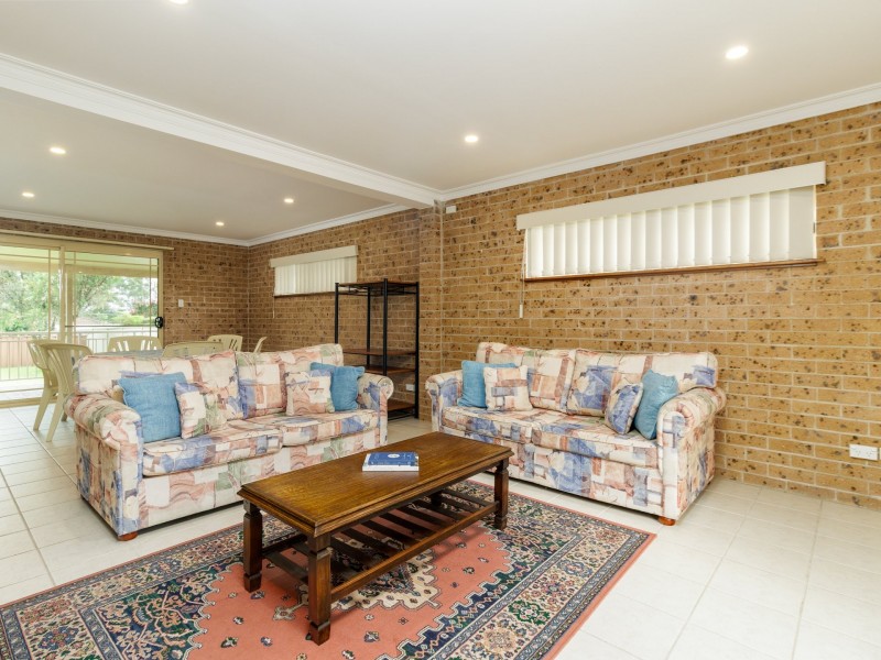 42 Tradewinds Avenue, Sussex Inlet NSW 2540