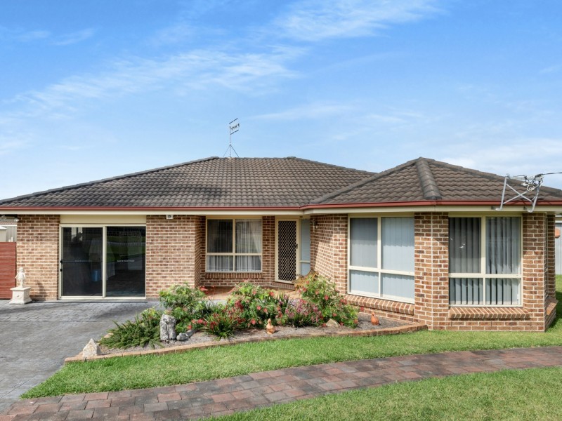 28 Lyons Road, Sussex Inlet NSW 2540