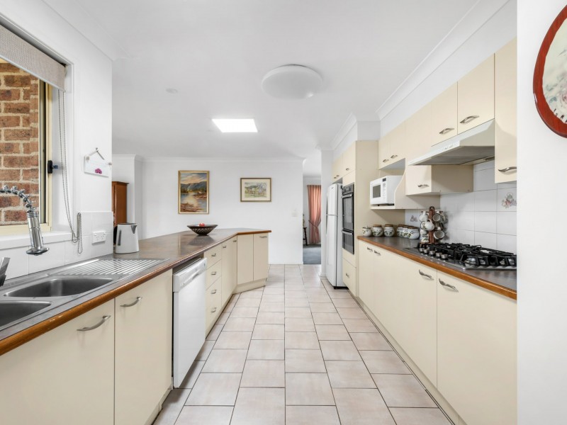 28 Lyons Road, Sussex Inlet NSW 2540