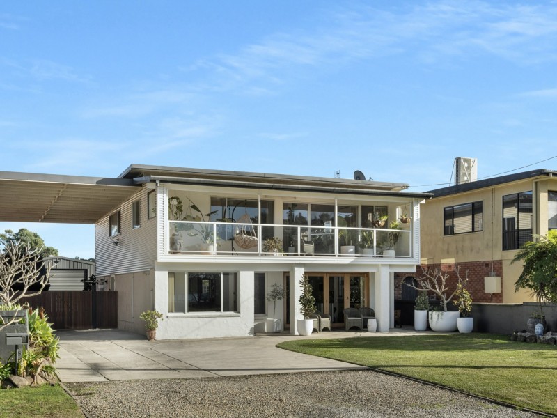 5 Edgewater Avenue, Sussex Inlet NSW 2540