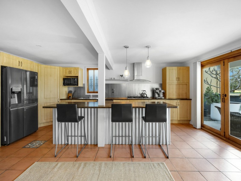 5 Edgewater Avenue, Sussex Inlet NSW 2540