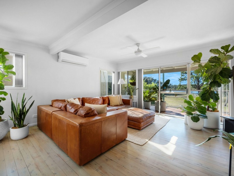 5 Edgewater Avenue, Sussex Inlet NSW 2540
