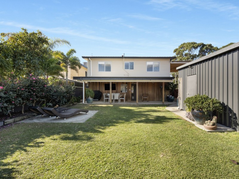 5 Edgewater Avenue, Sussex Inlet NSW 2540