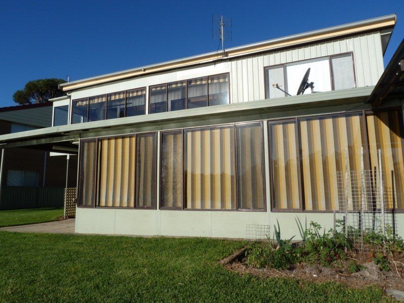 3 Lagoon Crescent, Sussex Inlet NSW 2540