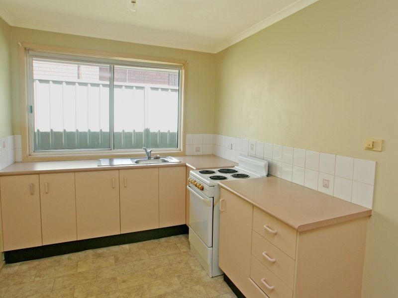 11 Lakeshore Parade, Sussex Inlet NSW 2540