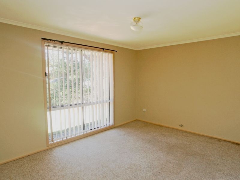 11 Lakeshore Parade, Sussex Inlet NSW 2540