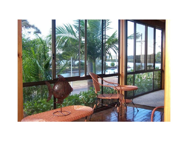 8 Alamein Road, Sussex Inlet NSW 2540