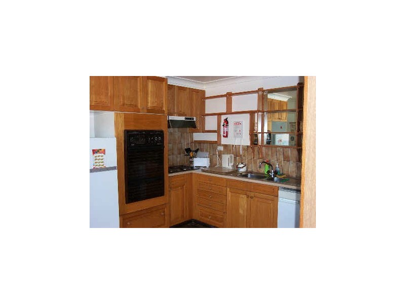 6 Blue Mist Close, Sussex Inlet NSW 2540