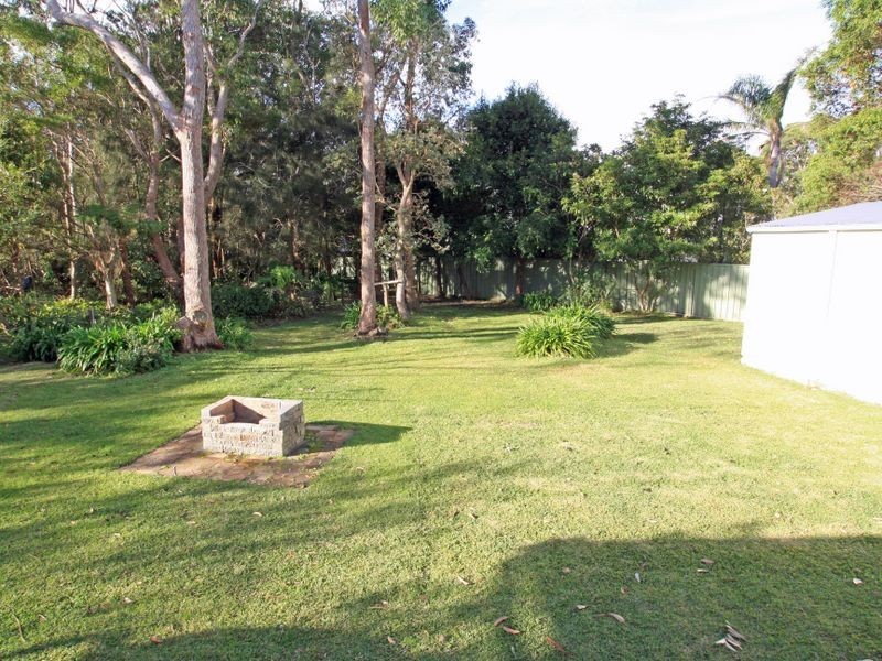 6 Berrara Cres, Berrara NSW 2540
