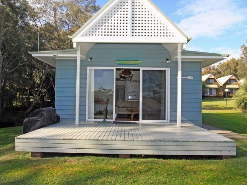 Chalet 2 Berrara Road, Berrara NSW 2540