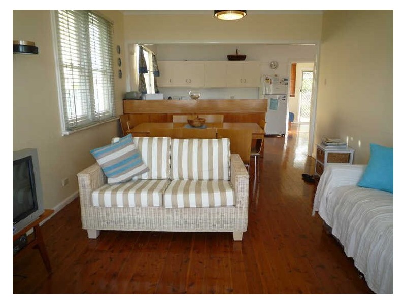 187C Jacobs Drive, Sussex Inlet NSW 2540