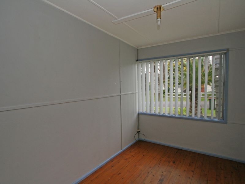 4 Christine Street, Sussex Inlet NSW 2540