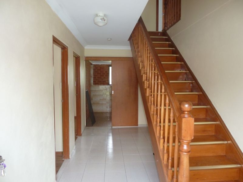 8 Lakeshore Parade, Sussex Inlet NSW 2540