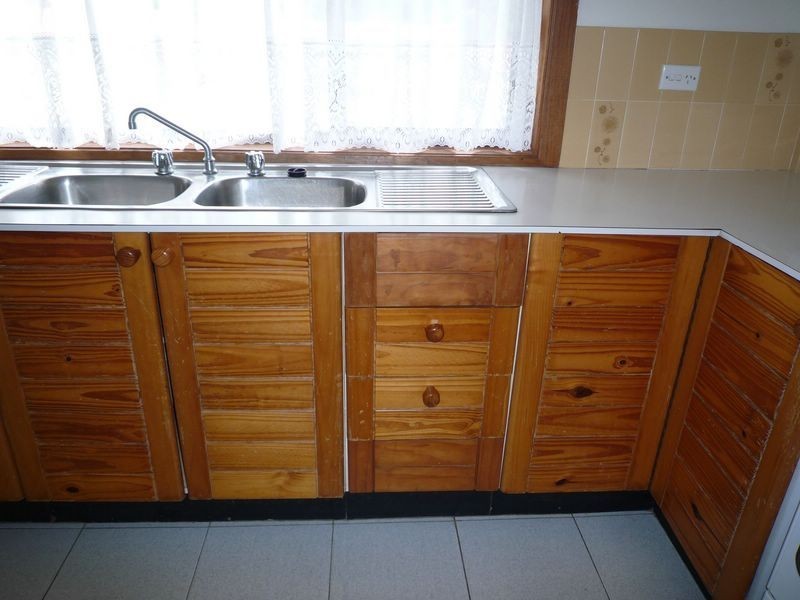 8 Lakeshore Parade, Sussex Inlet NSW 2540