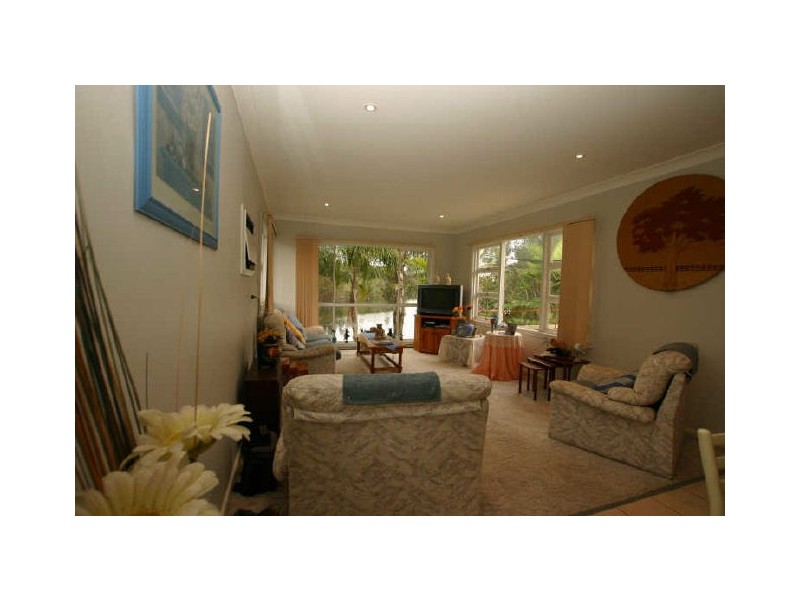 107 Jacobs Drive, Sussex Inlet NSW 2540