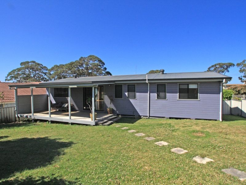 14 Cater Crescent, Sussex Inlet NSW 2540