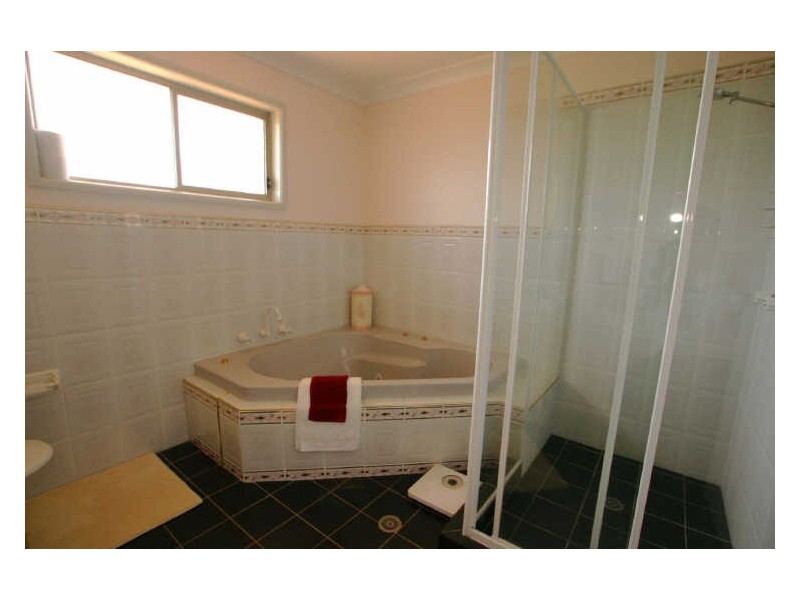 207 River Road, Sussex Inlet NSW 2540