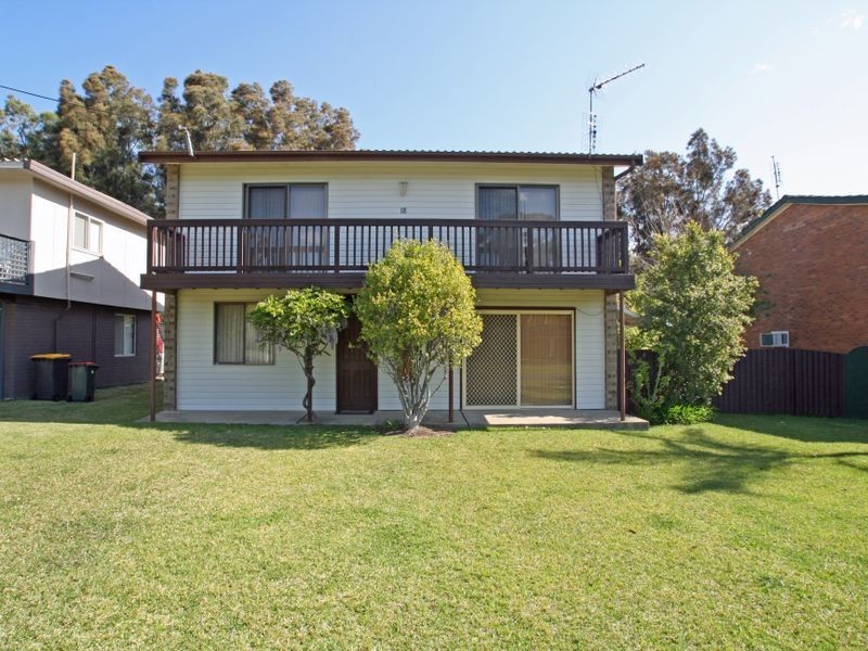 18 Beachway Avenue, Berrara NSW 2540