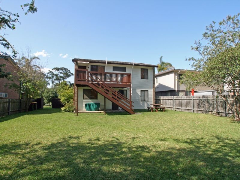 18 Beachway Avenue, Berrara NSW 2540