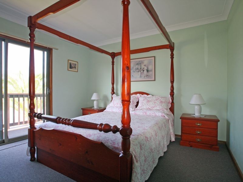 18 Beachway Avenue, Berrara NSW 2540