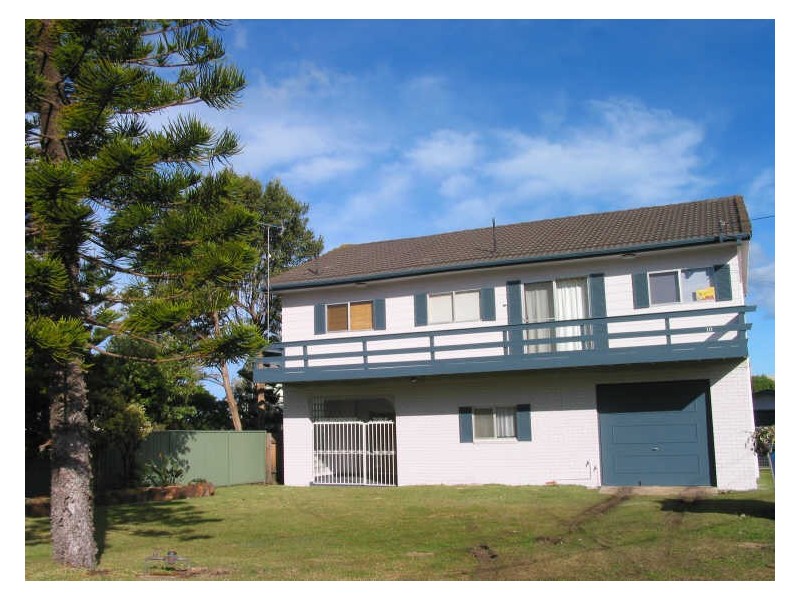 10 Surfway Avenue, Berrara NSW 2540