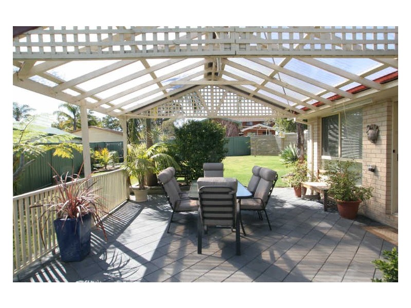 3 River Road, Sussex Inlet NSW 2540