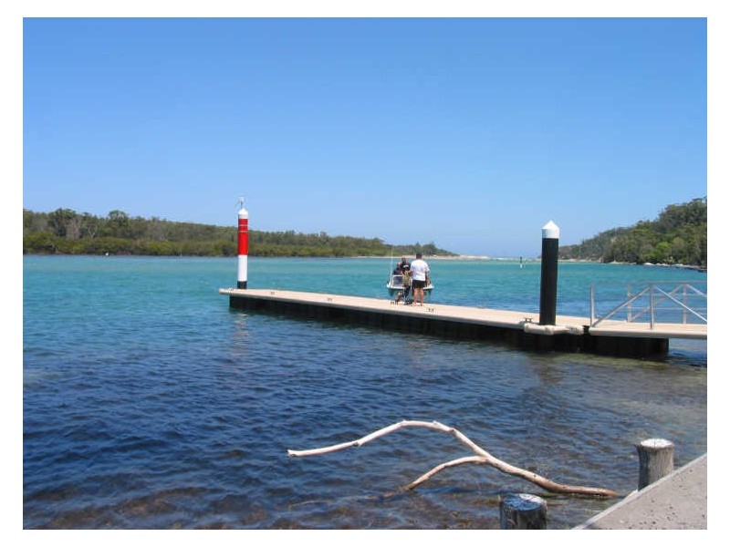 9 Riviera Avenue, Sussex Inlet NSW 2540