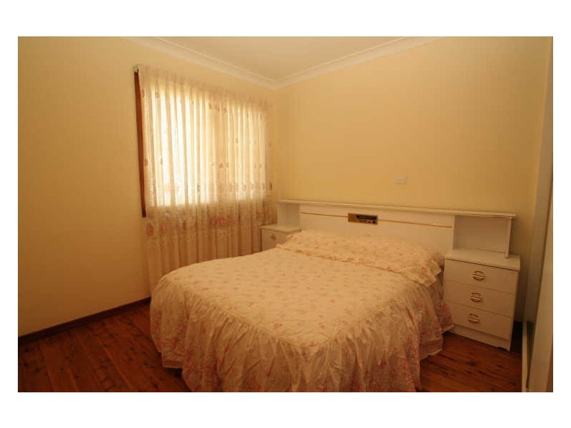 11 Tradewinds Avenue, Sussex Inlet NSW 2540