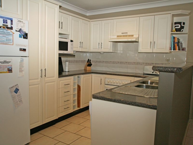 16 Surfway Avenue, Berrara NSW 2540