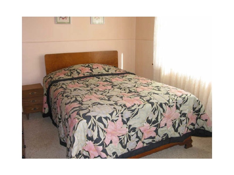 10 Glanville Road, Sussex Inlet NSW 2540