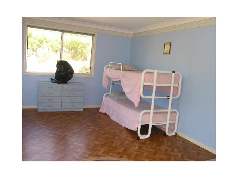 10 Glanville Road, Sussex Inlet NSW 2540