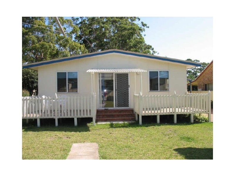 10 Glanville Road, Sussex Inlet NSW 2540