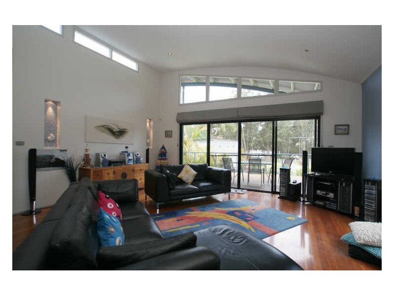 29 Fairview Crescent, Sussex Inlet NSW 2540